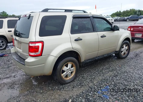 2011 Ford Escape Xlt z USA, uszkodzony, nr VIN 1FMCU0D75BKA53658